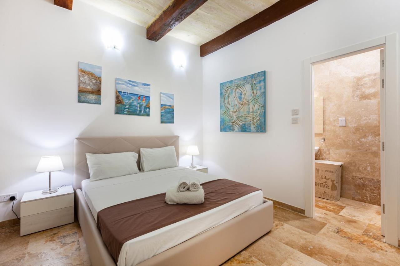 Designer Home With Comfy Sofa In Central Valletta By 360 Estates Exterior photo